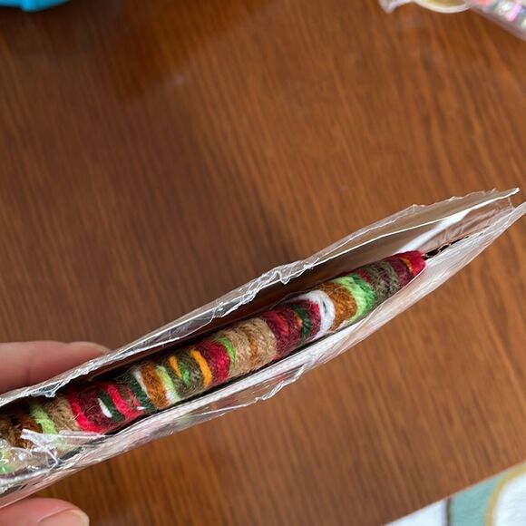 Vtg 1979 new in packaging Jiffy Needlepoint “Cherries and Blossoms” kit - Picture 6 of 6